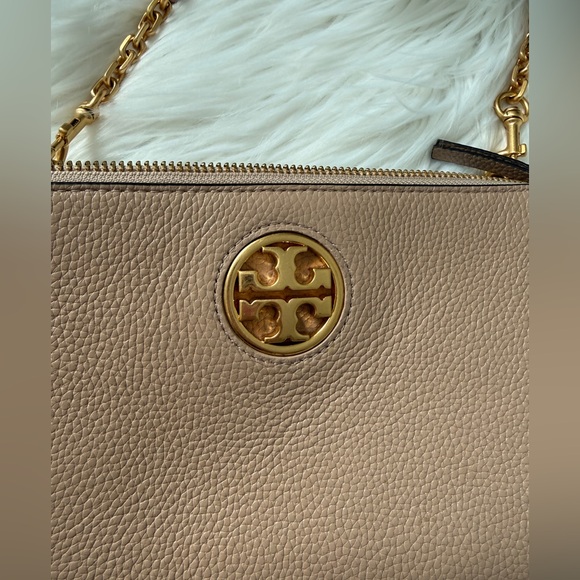 Tory Burch Carson Zip Top Crossbody Bag with Gold Accents Devon Sand Leather - Picture 2 of 5